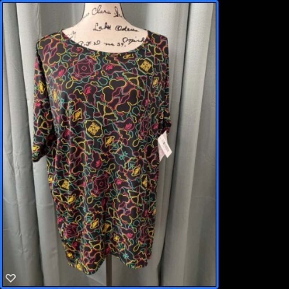 LuLaRoe Irma Medium-NWT